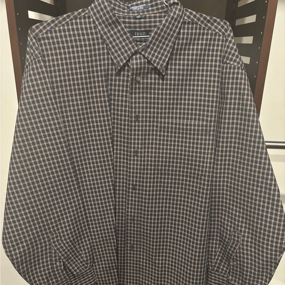 Izod Men's Black and White Plaid Shirt - Picture 1 of 3